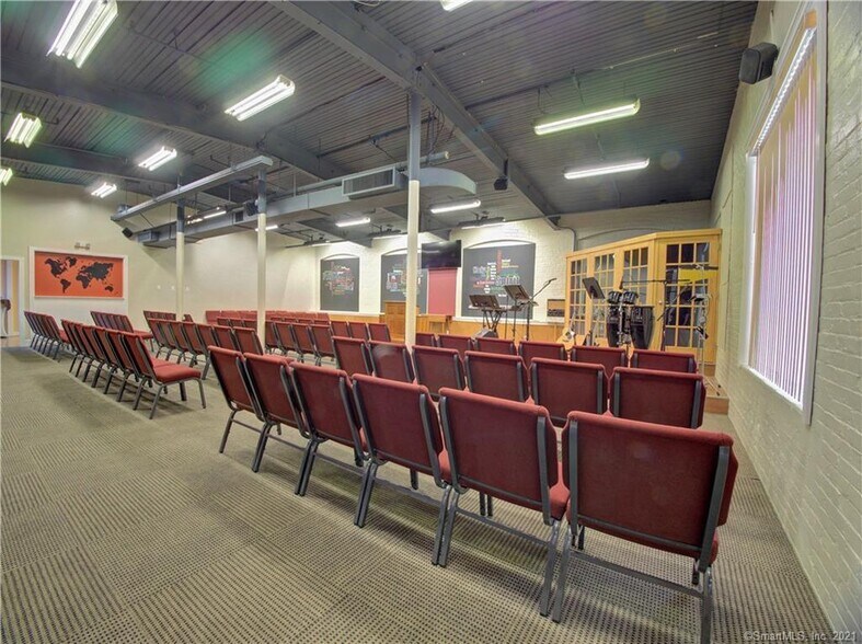 More Photos Of 90 S Park St, Willimantic Warehouse For Lease