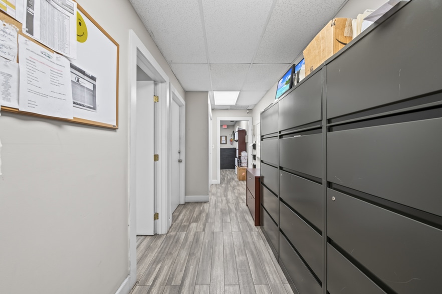 More Photos Of 4521 N Federal Hwy, Pompano Beach Auto Dealership For Sale