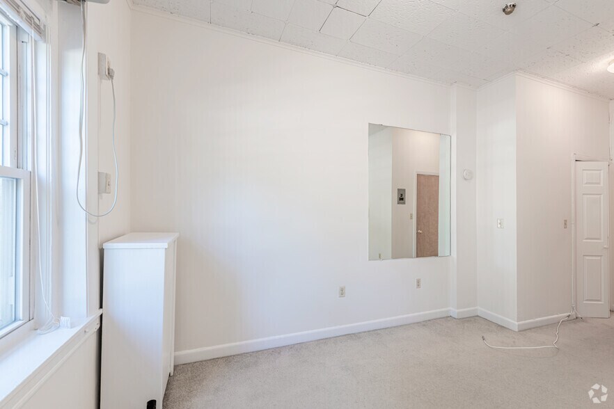 More Photos Of 1223 Beacon St, Brookline Apartments For Lease