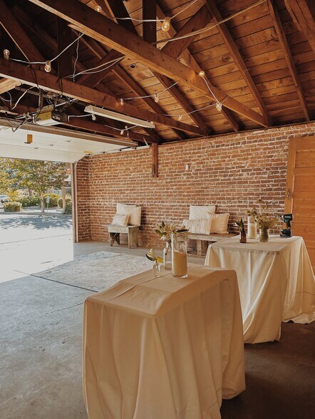 More Photos Of 139 SW I St, Grants Pass Specialty For Sale