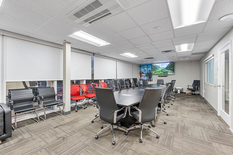 More Photos Of 5300 N Federal Hwy, Fort Lauderdale Office For Sale