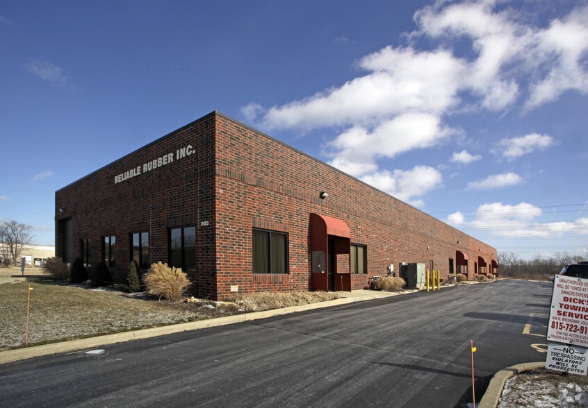 More Photos Of 805 Forestwood Dr, Romeoville Warehouse For Lease