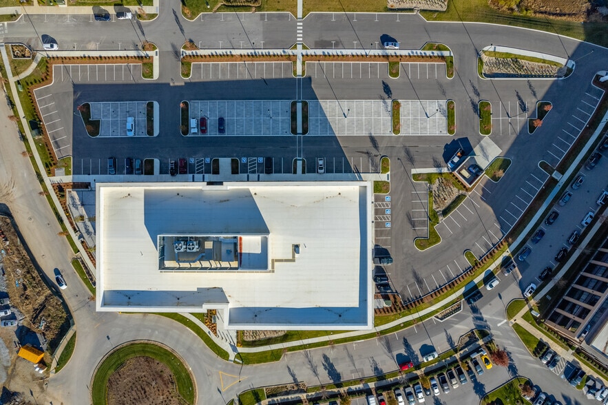 More Photos Of 4068 Rural Plains Cir, Franklin Unknown For Lease