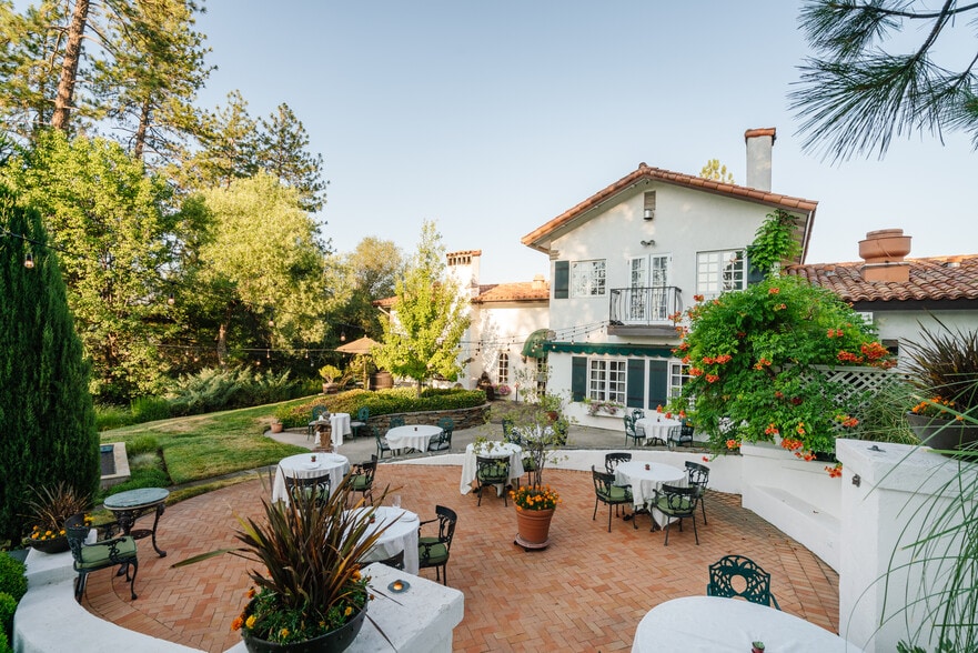 More Photos Of 48644 Victoria Ln, Oakhurst Hospitality For Sale