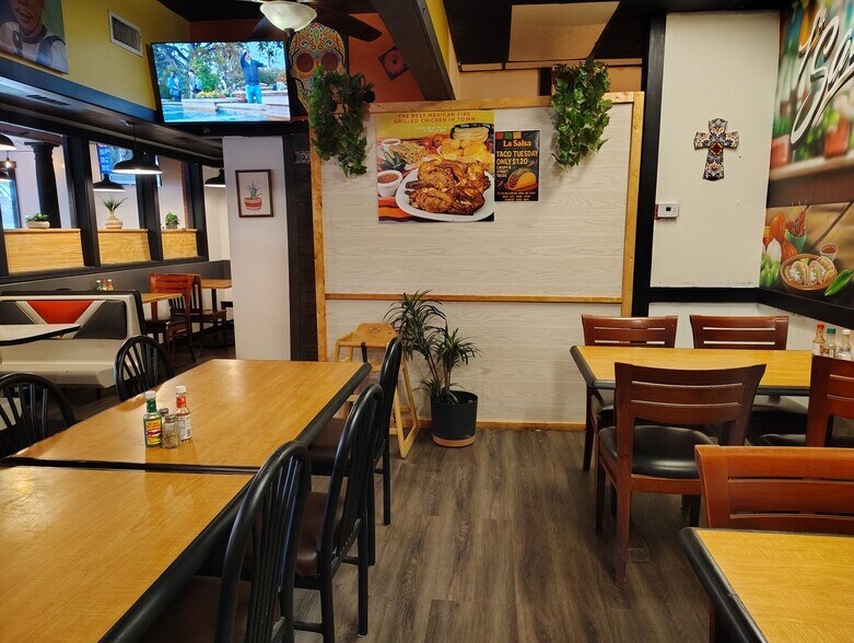 More Photos Of 213 W Willow Rd, Enid Restaurant For Sale