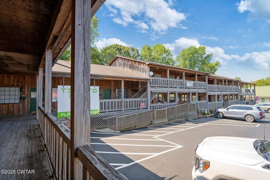 More Photos Of 777 W Church St, Lexington General Retail For Sale