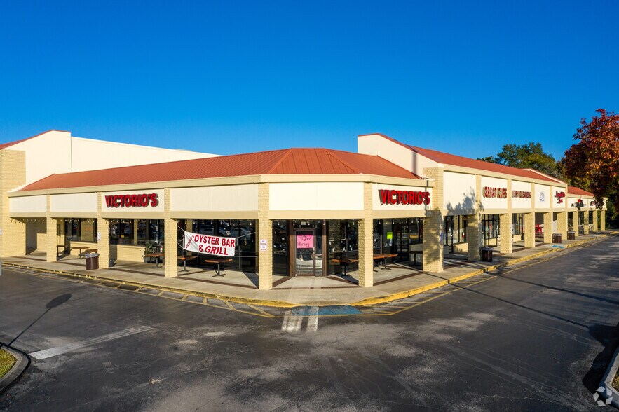 More Photos Of 442-510 S Hunt Club Blvd, Apopka Unknown For Lease