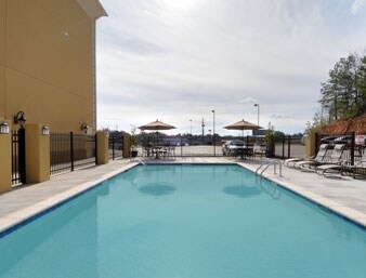More Photos Of 410 Us Highway 79 S, Henderson Hotel For Sale