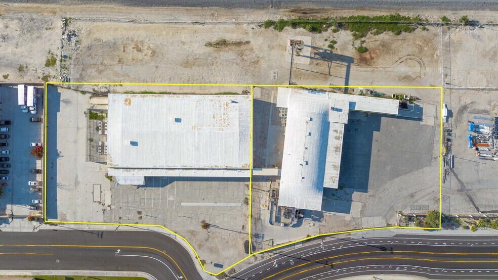 More Photos Of 82219 Market St, Indio Warehouse For Sale