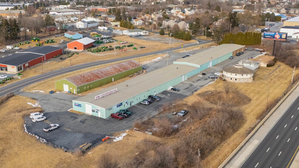 Primary Photo Of 6500 Chapmans Rd, Allentown Warehouse For Lease