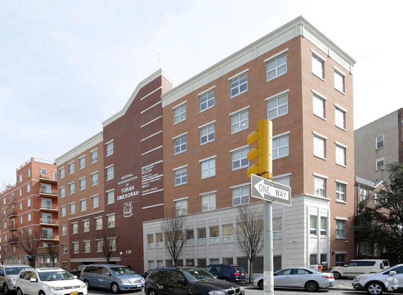Primary Photo Of 620 Foster Ave, Brooklyn Medical For Lease