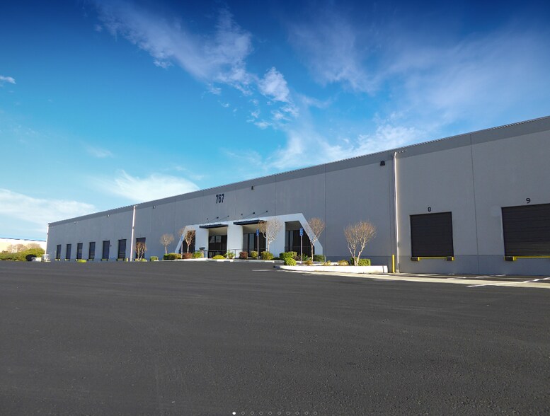 More Photos Of 767 Eubanks Dr, Vacaville Warehouse For Lease