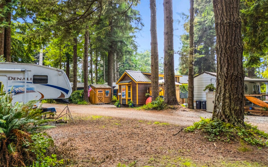 More Photos Of 3415 Patricks Point Dr, Trinidad Lodge Meeting Hall For Sale