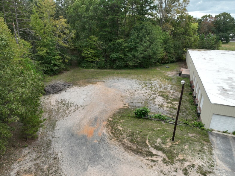 More Photos Of 110 N Upright St, Landis Industrial For Lease