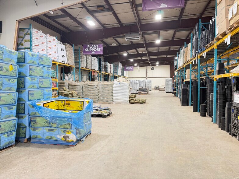 More Photos Of 510 Wilson St, Brewer Freestanding For Lease