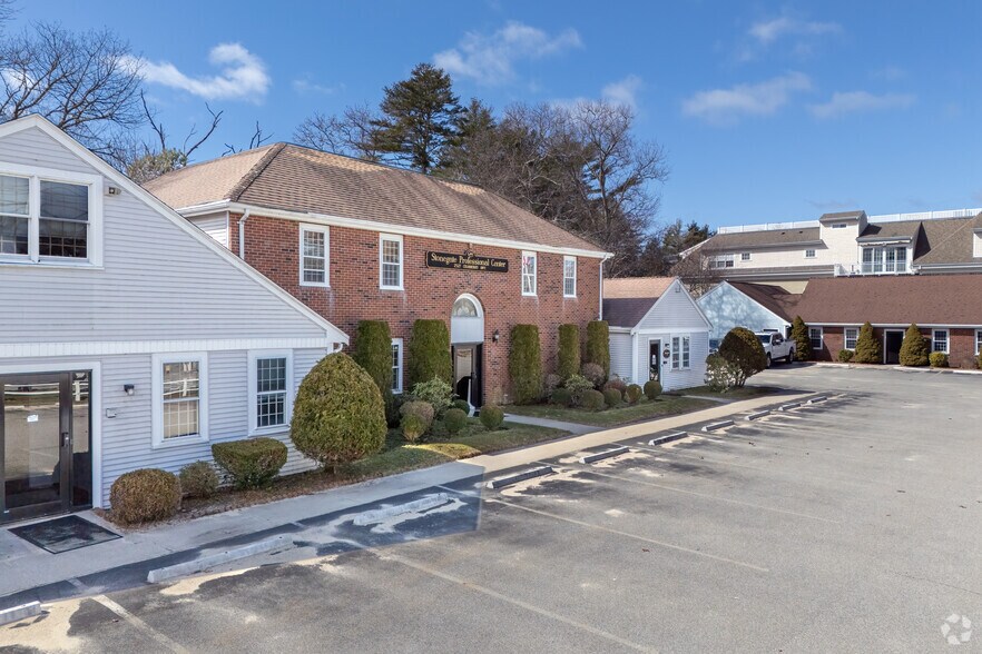 Primary Photo Of 2527 Cranberry Hwy, Wareham Office For Lease