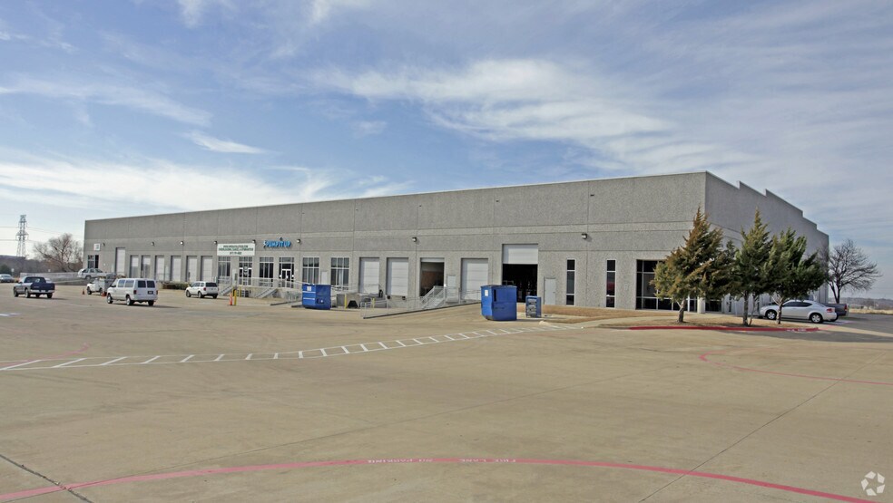 Primary Photo Of 1120 Eden Rd, Arlington Warehouse For Lease