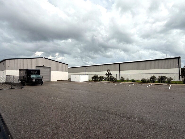 More Photos Of 4708 Lena Rd, Bradenton Warehouse For Sale