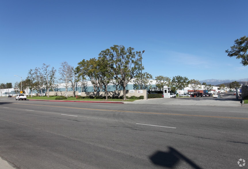 More Photos Of 18175 E Rowland St, City of Industry Distribution For Lease