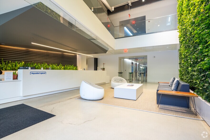 More Photos Of 4100 Wildwood Pky, Atlanta Unknown For Lease