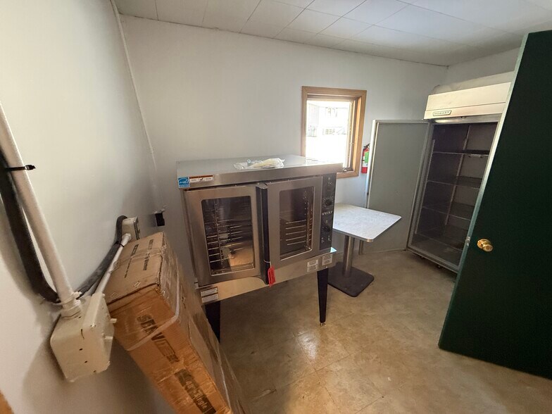 More Photos Of 1640 W US-2, Crystal Falls Restaurant For Sale
