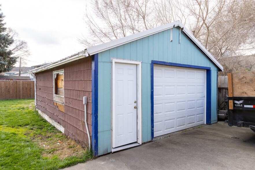 More Photos Of 758 Pleasant Ct, The Dalles Specialty For Sale