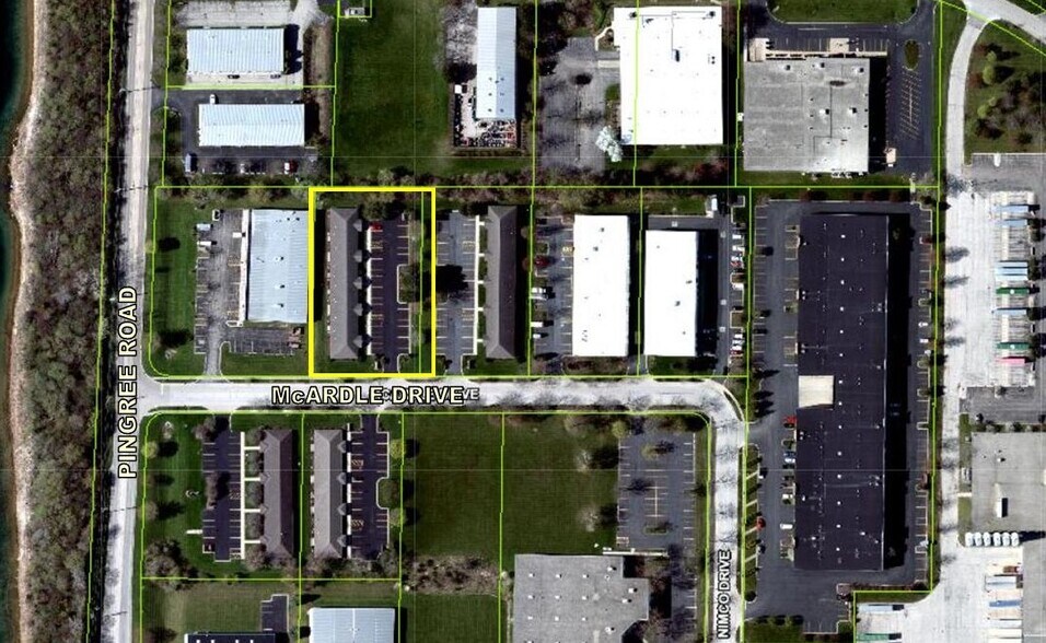 More Photos Of 760 McArdle Dr, Crystal Lake Office For Lease