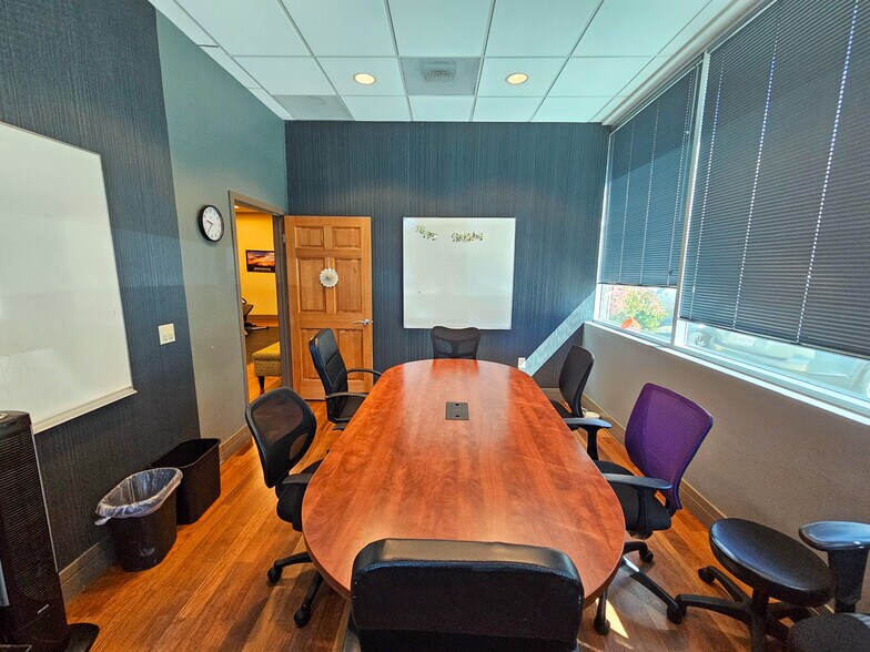 More Photos Of 3160 Garrity Way, Richmond Medical For Sale