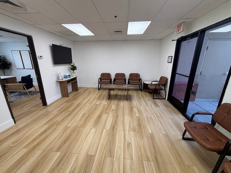 More Photos Of 36800 N Sidewinder Rd, Carefree Office For Sale