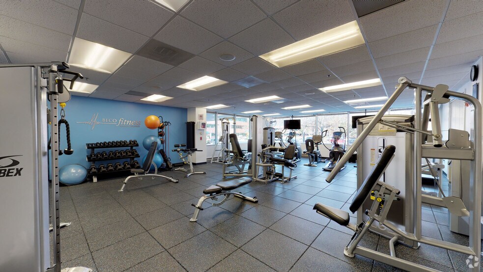More Photos Of 5285 Shawnee Rd, Alexandria Office For Lease