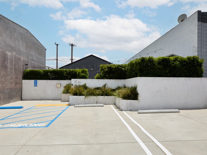 More Photos Of 112 Arena St, El Segundo Office For Sale
