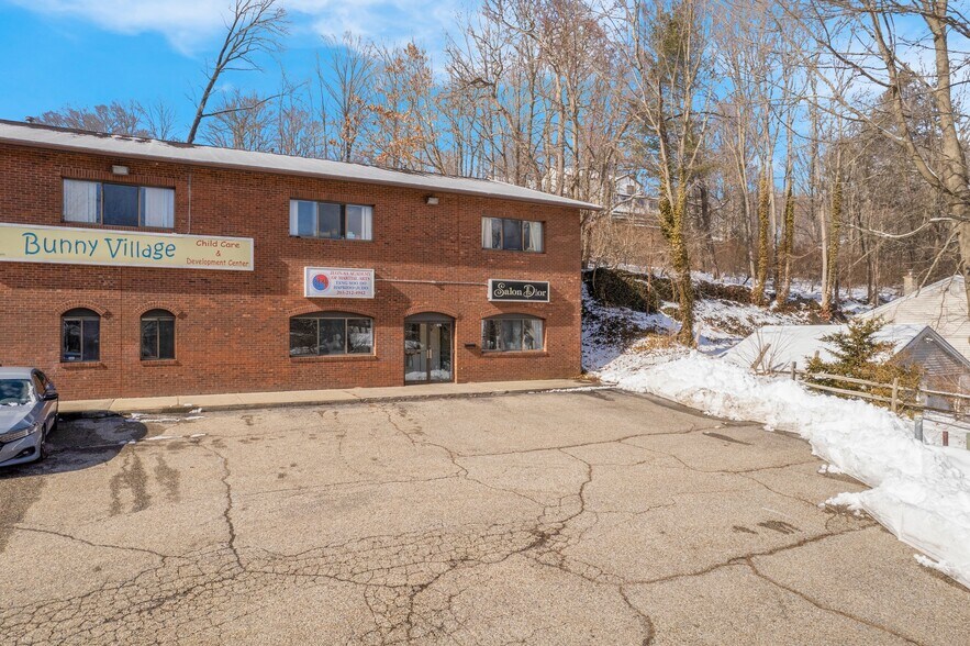 More Photos Of 215 Bridgeport Ave, Shelton Storefront Retail Office For Lease