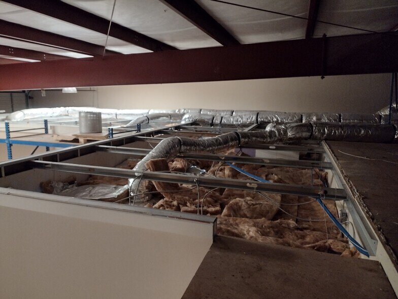 More Photos Of 5207 Belle Wood Ct, Buford Warehouse For Sale