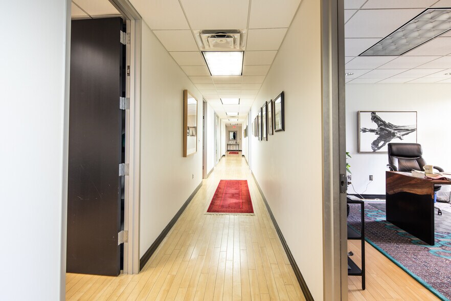 More Photos Of 3200 Steck Ave, Austin Office For Sale