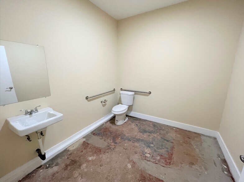 More Photos Of 5025-5031 Geary Blvd, San Francisco Storefront Retail Residential For Lease