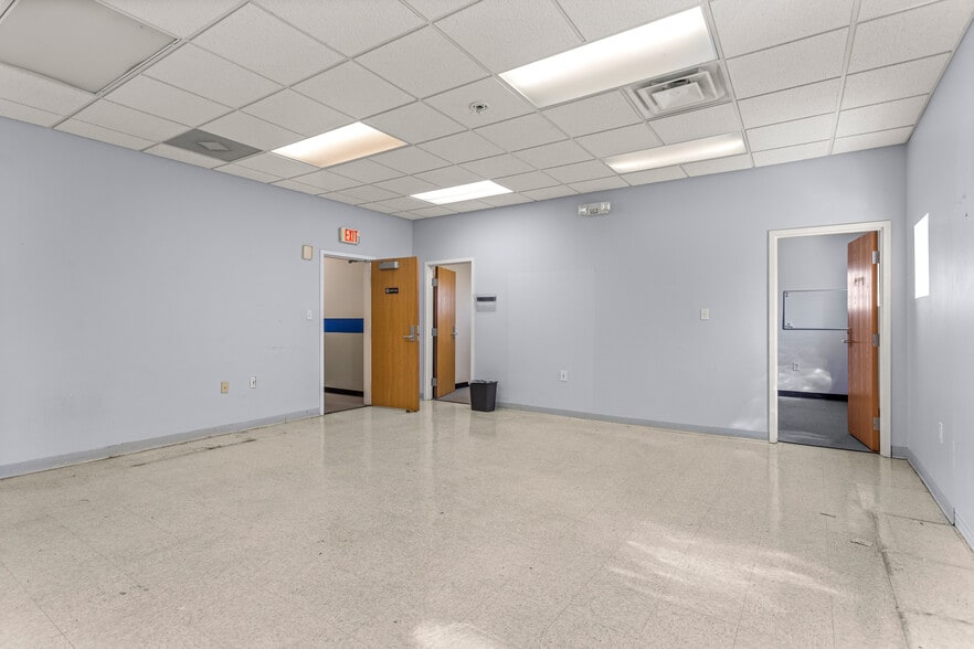 More Photos Of 18917 Joy Rd, Detroit Medical For Sale