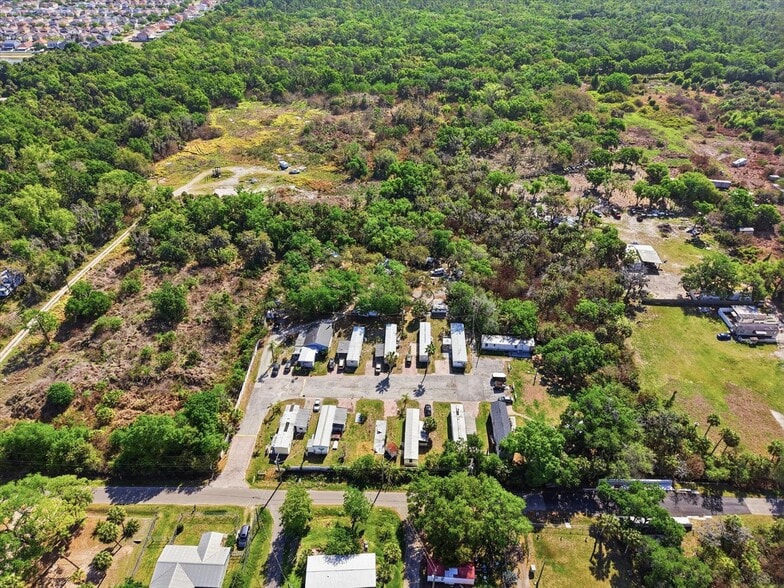 More Photos Of 12300 Phillips Ln, Gibsonton Manufactured Housing Mobile Home Park For Sale