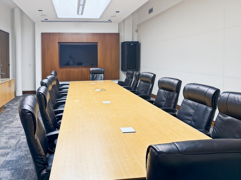 More Photos Of 310 Lenox Ave, New York Coworking Space