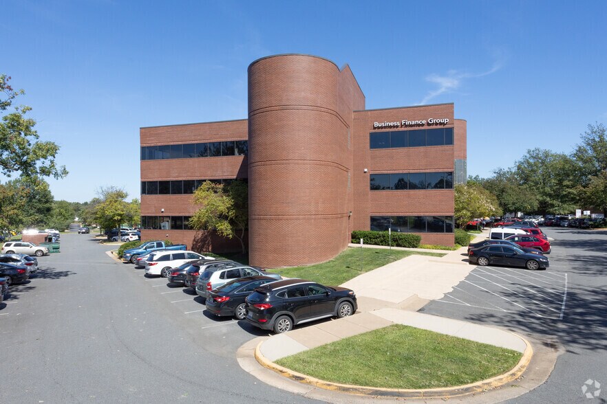 More Photos Of 3930 Pender Dr, Fairfax Medical For Lease