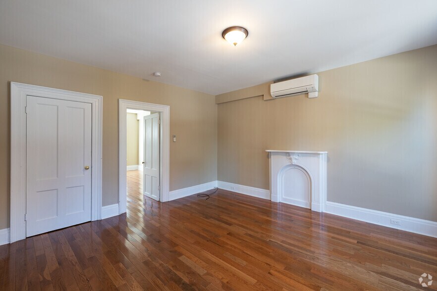 More Photos Of 458 Broadway, Kingston Storefront Retail Residential For Sale