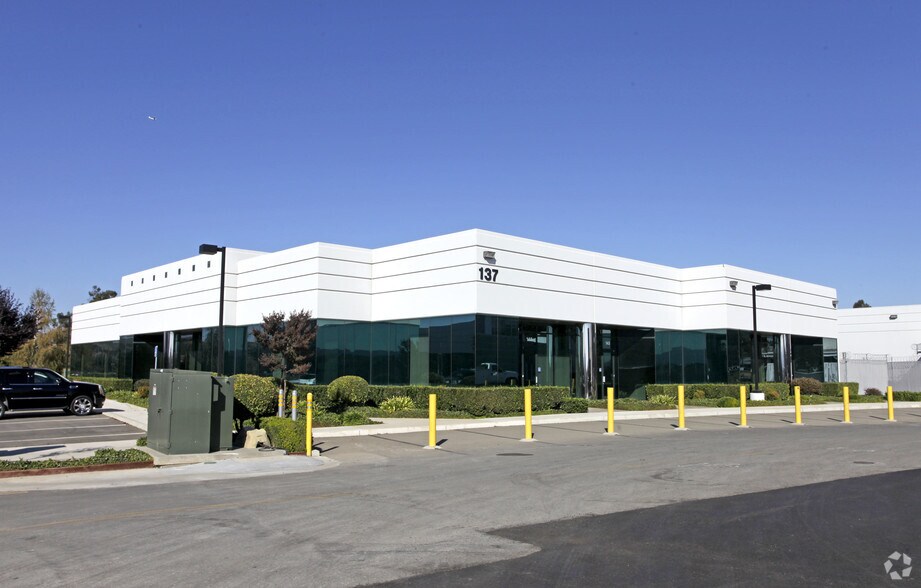 More Photos Of 95 E Airway Blvd, Livermore Unknown For Lease