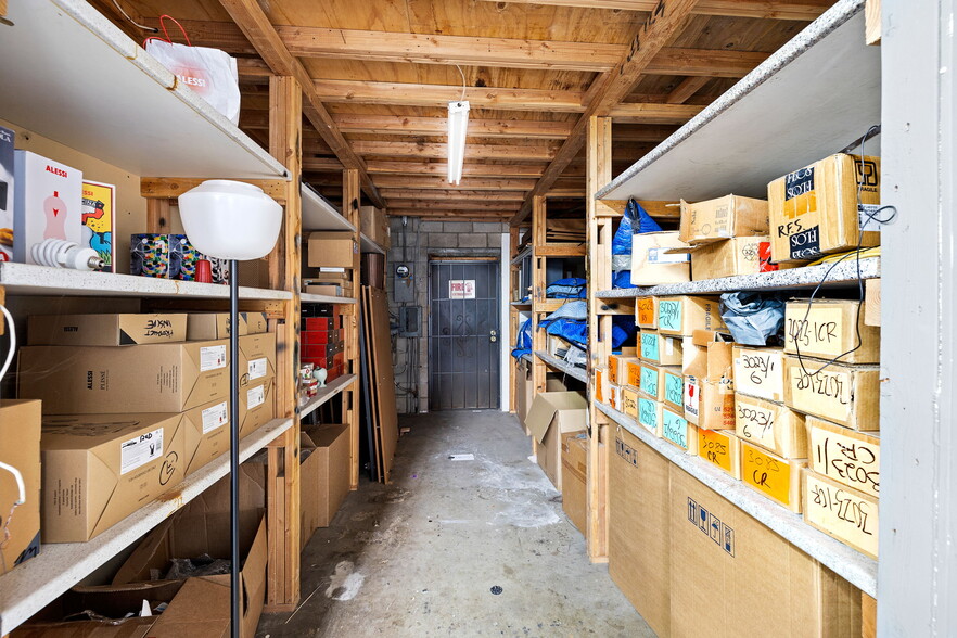 More Photos Of 3364 S Robertson Blvd, Los Angeles Warehouse For Sale