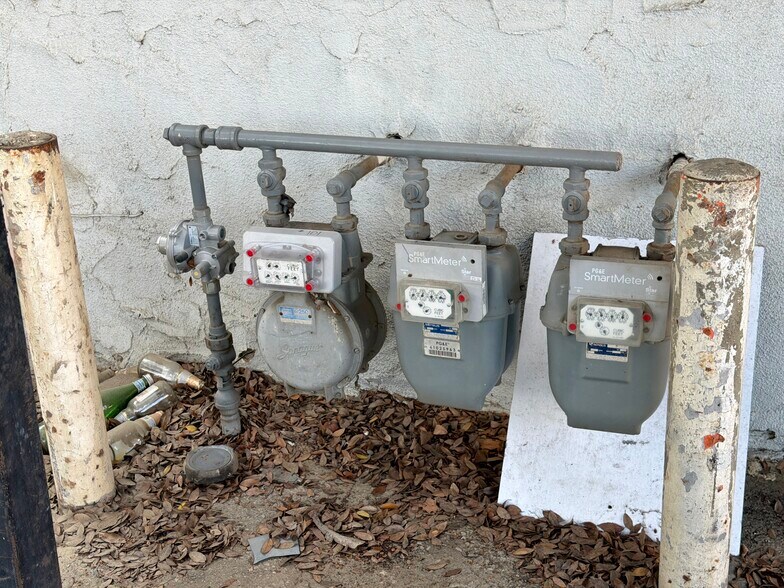 More Photos Of 329 N Diana St, Fresno Multifamily For Sale