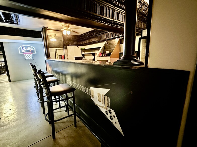 More Photos Of 832 Gallia St, Portsmouth Theater Concert Hall For Sale