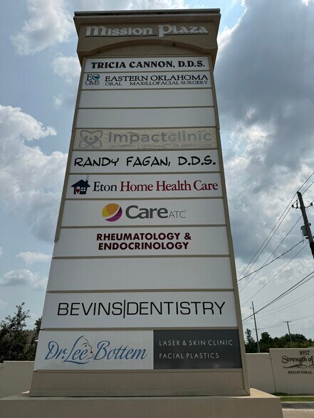 More Photos Of 4700 W Urbana St, Broken Arrow Medical For Lease