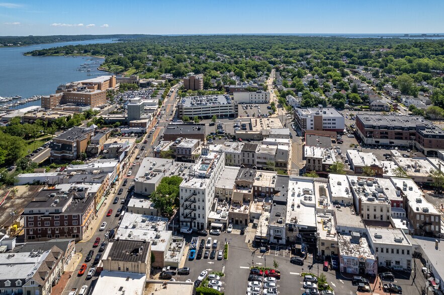 More Photos Of 14-16 Broad St, Red Bank Loft Creative Space For Lease