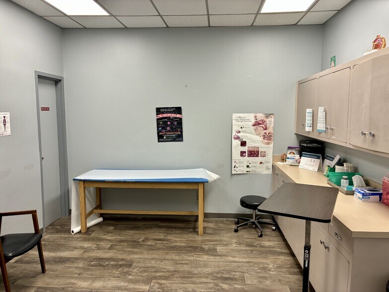 More Photos Of 5223 Paulsen St, Savannah Medical For Lease