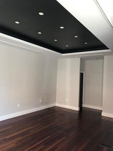 More Photos Of 149 North St, Boston Storefront Retail Residential For Lease