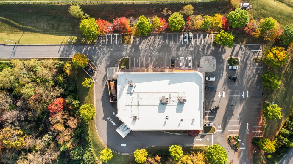 More Photos Of 14566 Forest Rd, Forest Drugstore For Sale