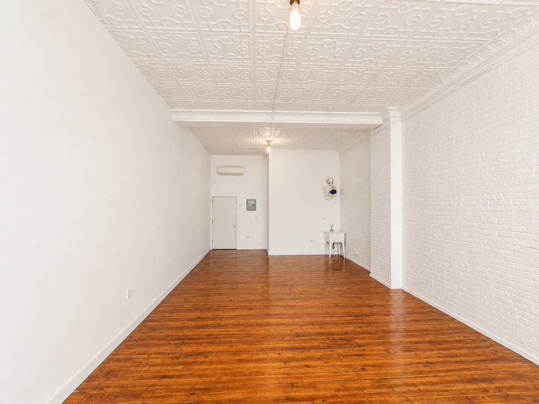 More Photos Of 622-626 Broadway, Brooklyn Storefront Retail Office For Lease
